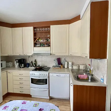 Cozy With Sauna & Terrace アパート